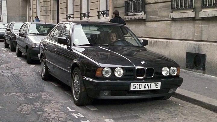 Maybe it’s because Neil’s car is so eclectic; maybe it’s because all us car whizzes love that we can identify Diedre’s BMW as a 535i, even though the producers would have you believe it was an E34 M5; or maybe it’s just because Sam’s move about half-way through, where he yammers on the handbrake and does a Ken Block-esque 450-degree turn instead of a simple left turn is just so durn awesome.