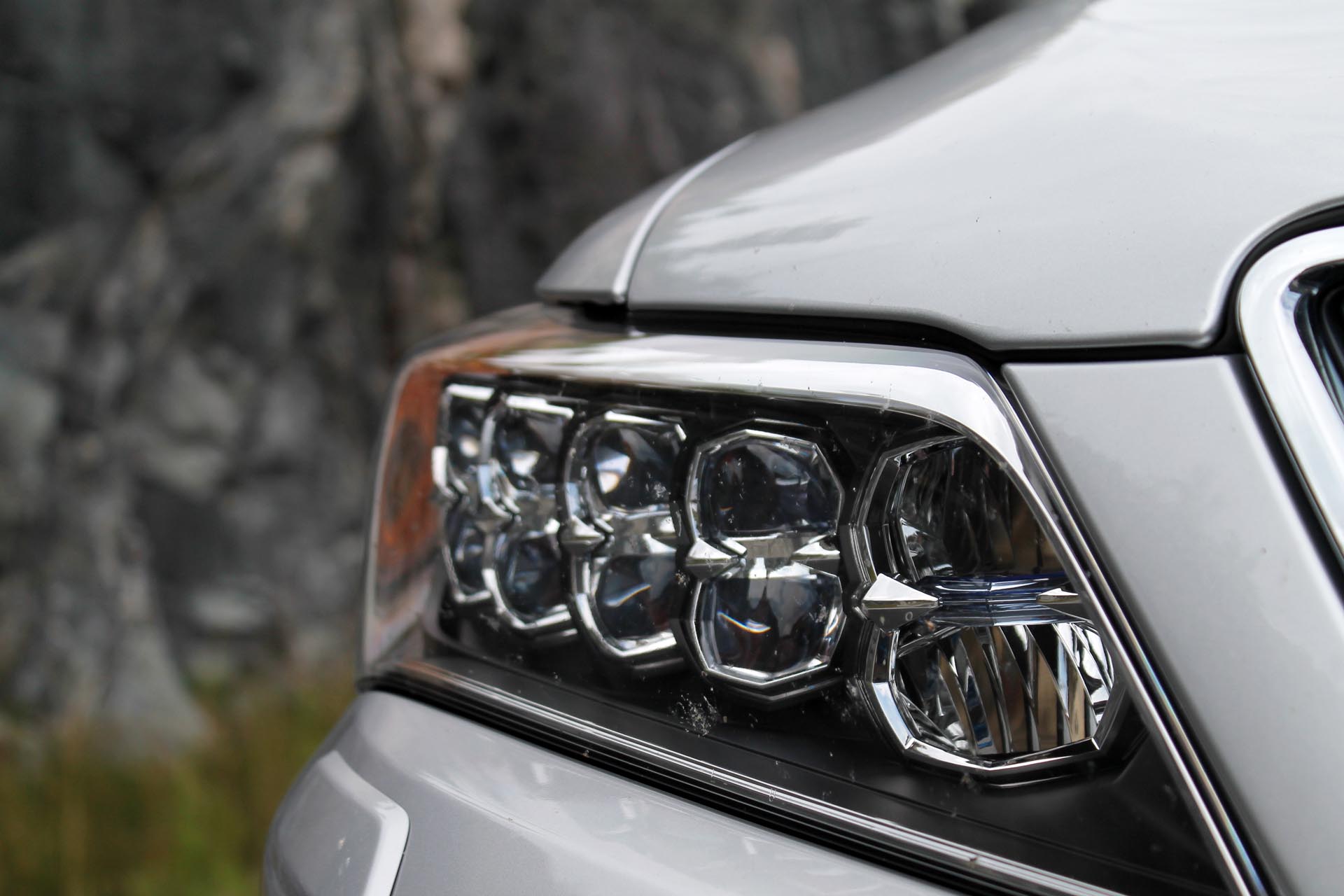 Here’s a new Acura, and its signature “Jewel Eye” headlamps. Using LED technology, the automaker has created a unique looking headlight that turns heads while offering great forward illumination in the process. Each square-shaped segment houses a powerful LED cluster inside.