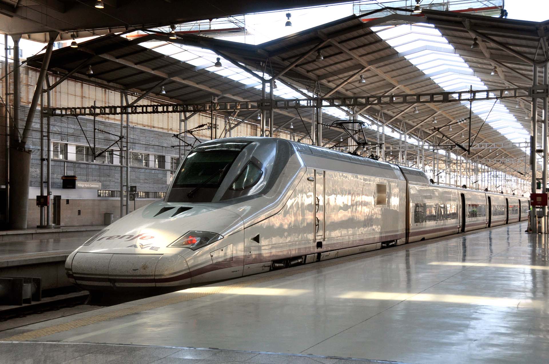 This is how we got from Malaga to the airport in Madrid. Operated by RENFE, the Spanish High Speed Rail system is smooth, comfortable and very fast. Amazing that we have nothing like this in Canada!