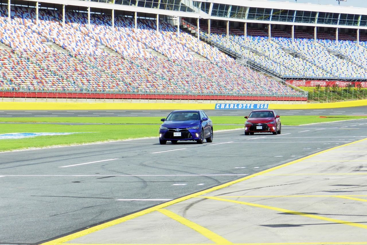 The 2015 Toyota Camry tops out at 203 km/h – as evidenced by our hot laps around Charlotte Motor Speedway with NASCAR ace Kenny Wallace at the wheel. The Camry handles minor inputs with finesse, even at high speed on the treacherous NASCAR banking.