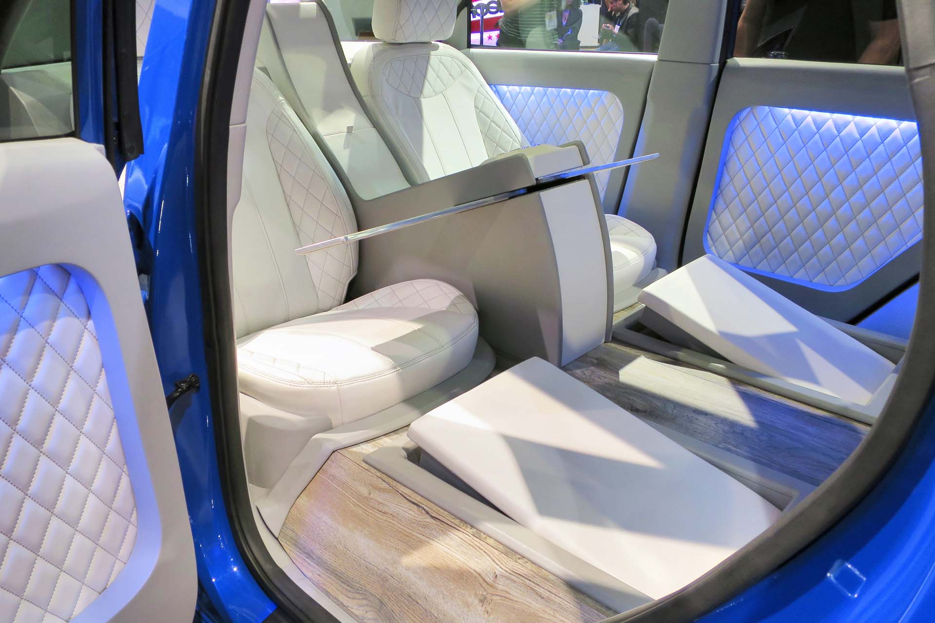Kia explores autonomous driving with its “Soul First Class,” which has rear-facing seats and no steering wheel.