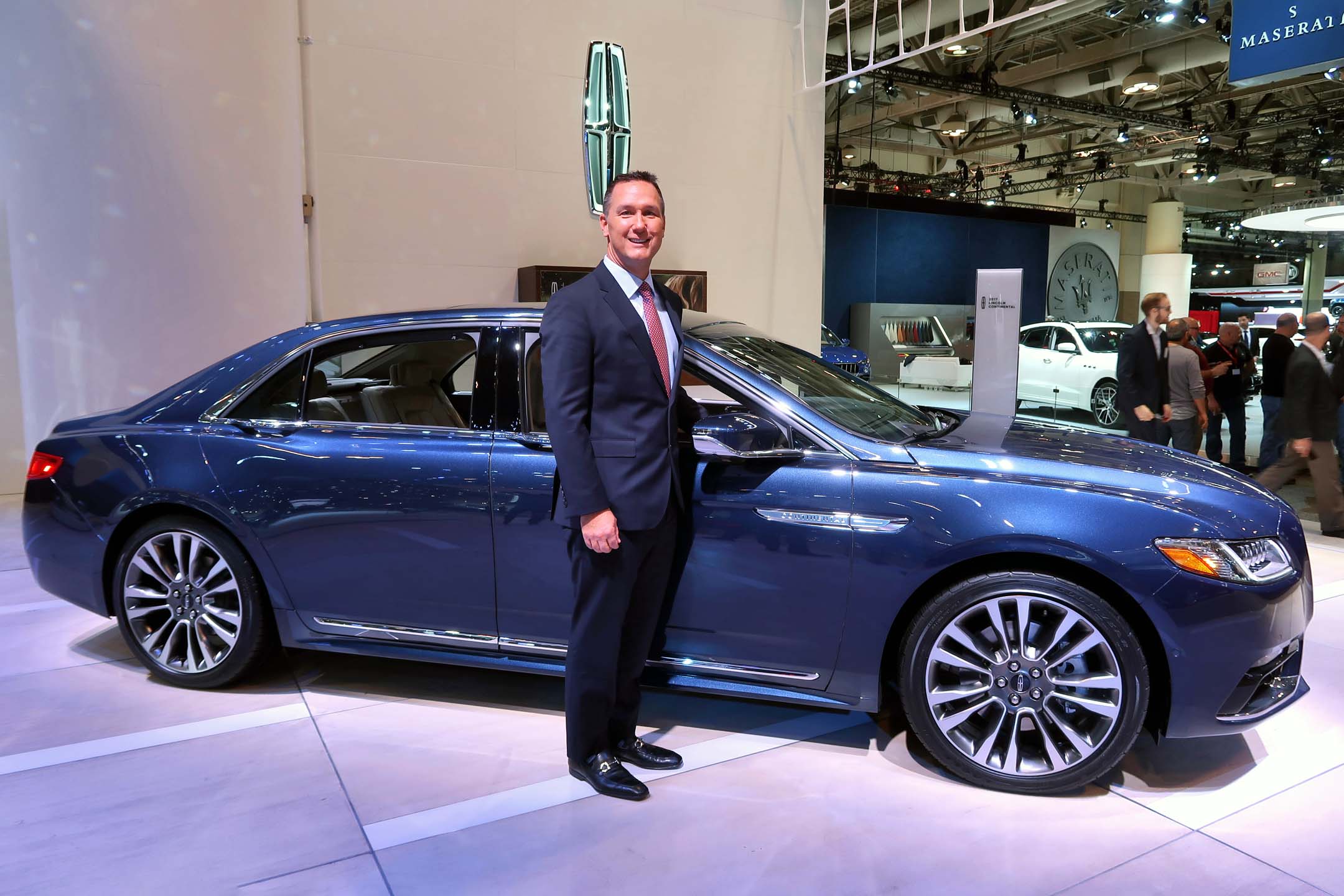 Mark Buzzell, president and CEO of Ford of Canada, with the Lincoln Continental</p>
<p>Photo: Jil McIntosh