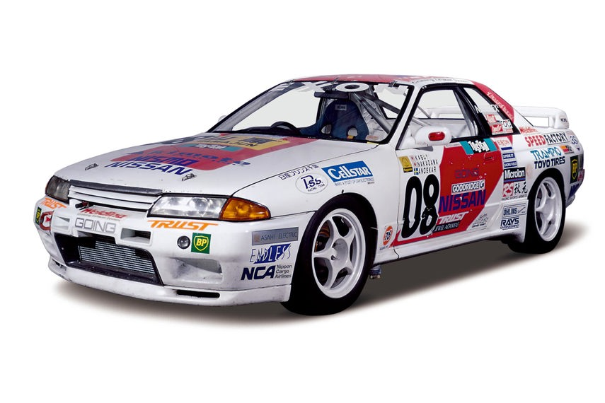 The R32-chassis Skyline GT-R (fans love to refer to GT-Rs by their chassis codes alone) was an absolute terror, bred for the racetrack. It had clever all-wheel-drive and a twin-turbocharged 2.6L engine making 278 hp. Wait, I tell a lie – or rather Nissan did. Power levels were a lot closer to 300hp stock, and the GT-R's engine was easily modifiable for between 600-800hp.