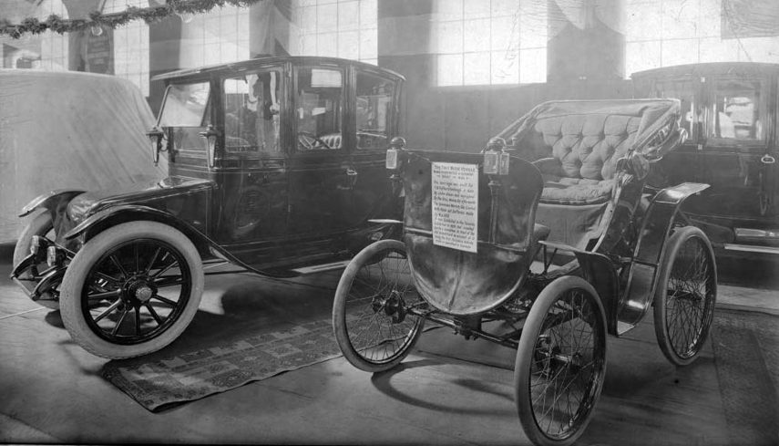 Frederick Featherstonehaugh's electric car and first motor vehicle built in Canada at auto show, Armouries.